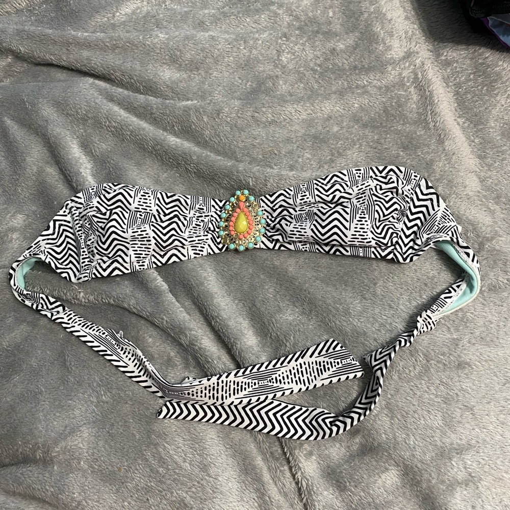 Cute bikini top